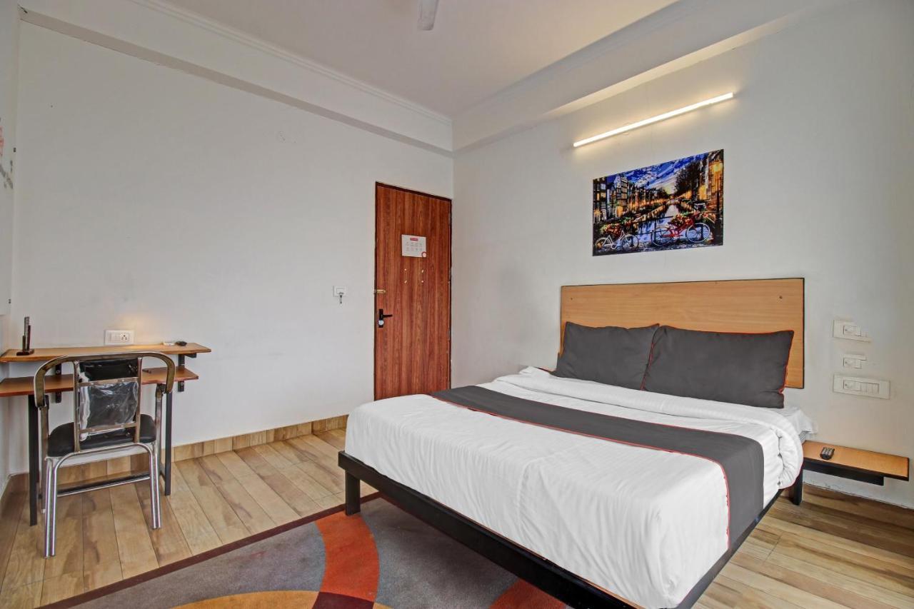 Super Townhouse Kachnar House Vikas Nagar Hotell Hasanganj Eksteriør bilde