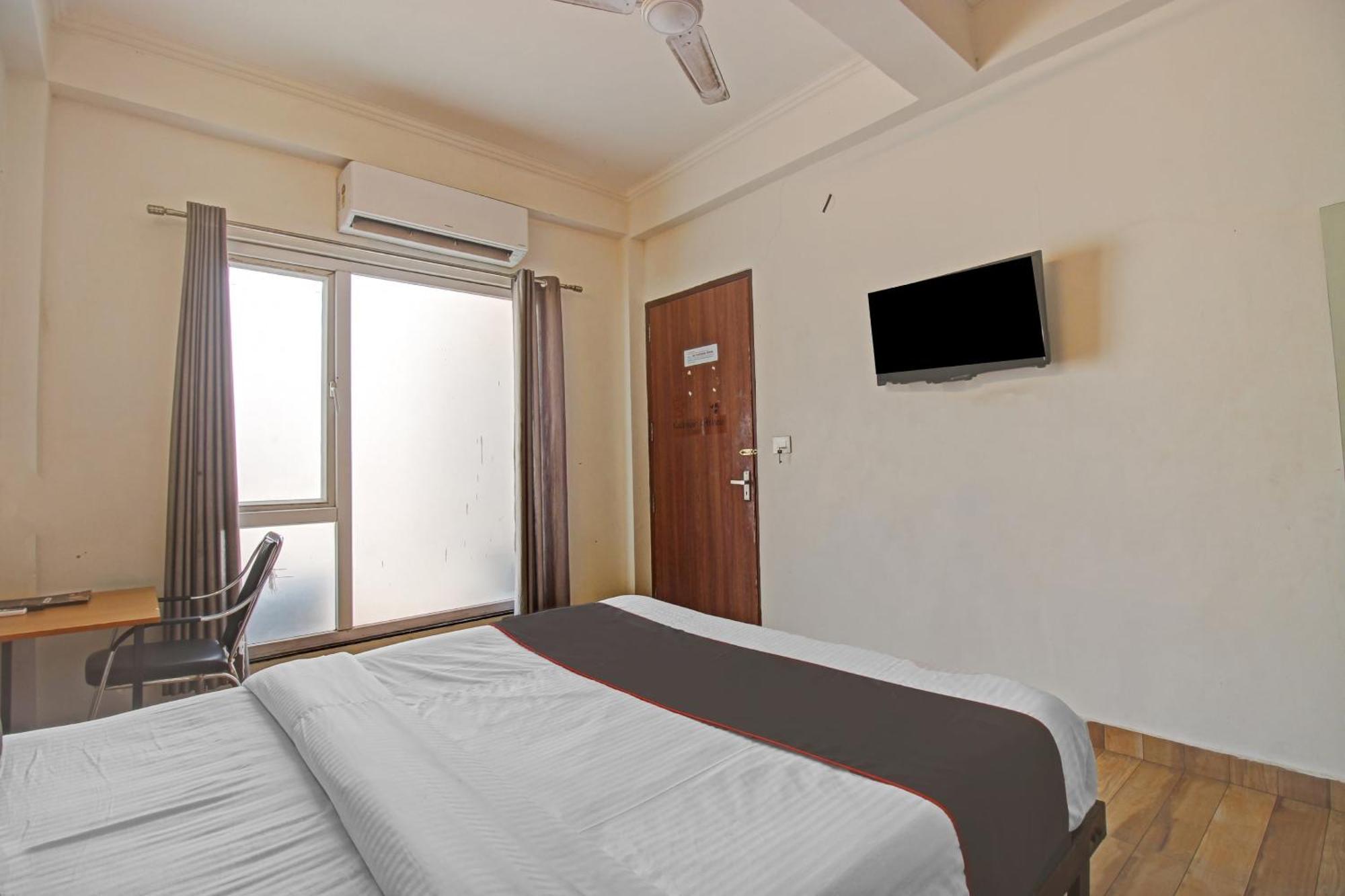 Super Townhouse Kachnar House Vikas Nagar Hotell Hasanganj Eksteriør bilde