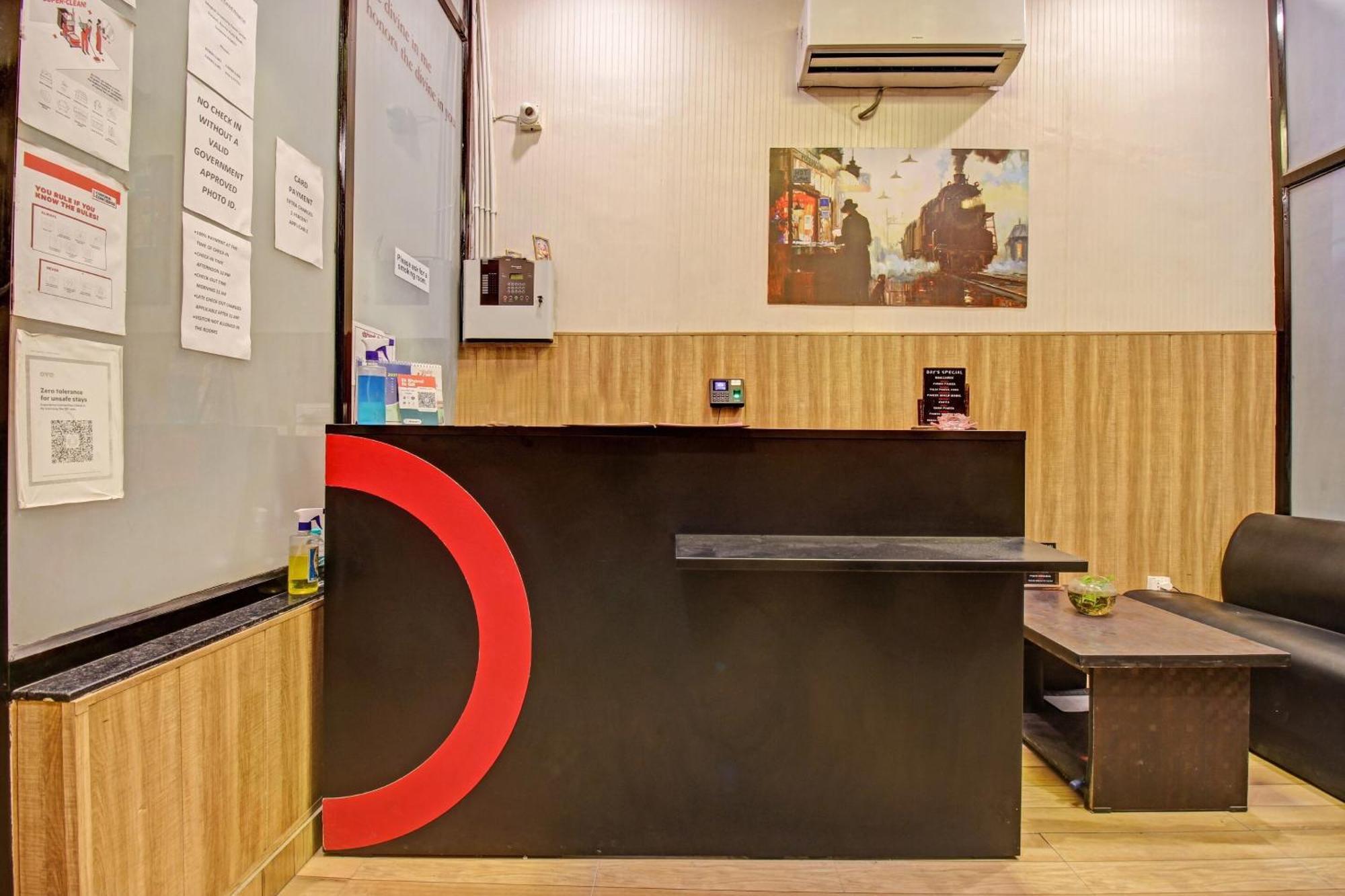 Super Townhouse Kachnar House Vikas Nagar Hotell Hasanganj Eksteriør bilde